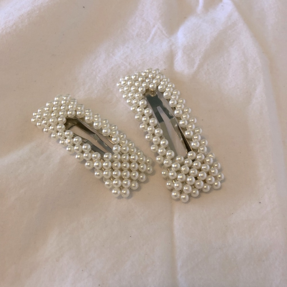 Pearl Barrettes